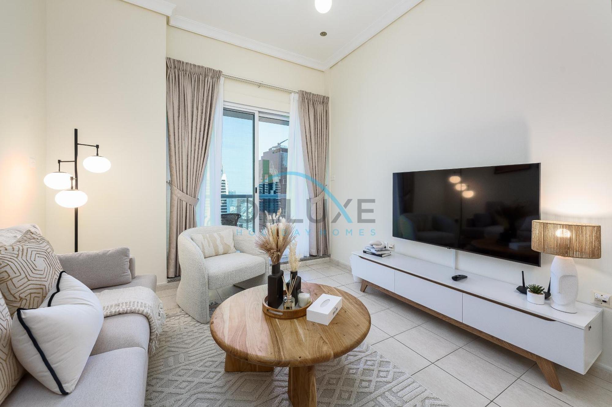 Bright 1br With Views, Jumeirah Towers By Deluxe Holidya Homes Dubai