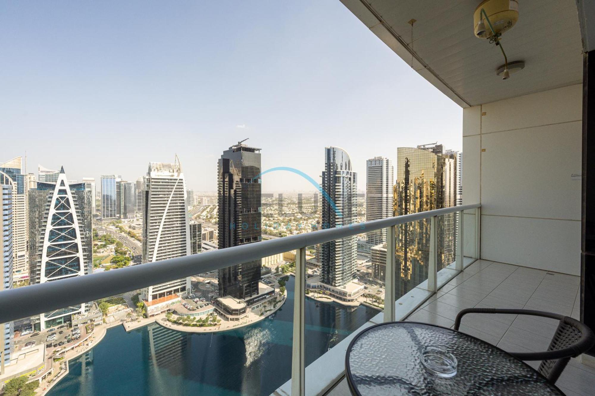 Apartment Bright 1br With Views, Jumeirah Towers By Deluxe Holidya Homes Dubai